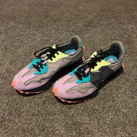 New Balance Gray and Teal Sneakers - Picture 3 of 7